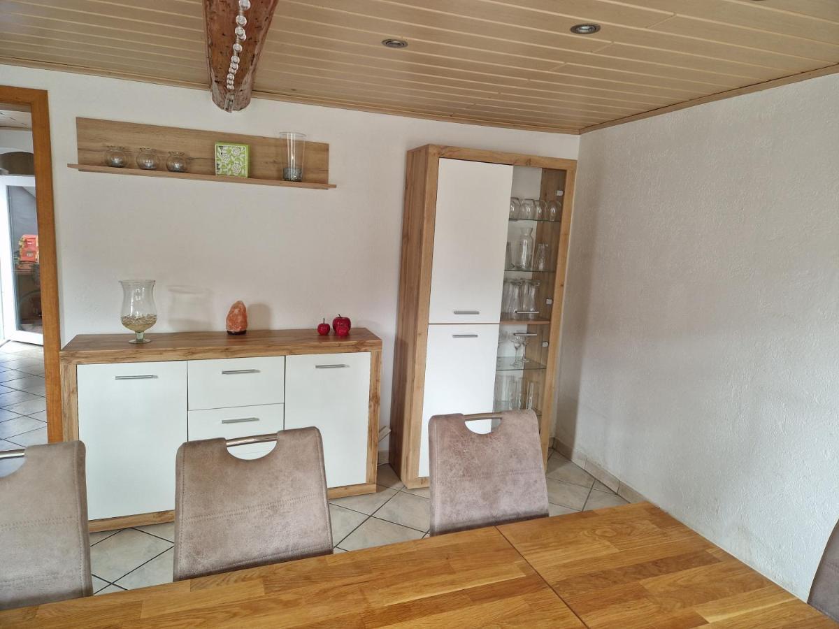 Ferienwohnung Blumenshein Bei Speyer Karlsruhe Familienfreundlich 5 Pers Zeiskam Exterior photo